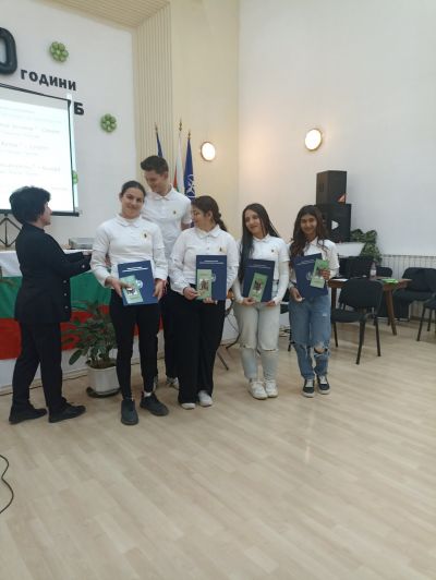 Урок по отечестволюбие 4