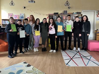 Връчване грамоти Кингс - СУ Иван Вазов - Сопот
